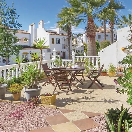 Awesome In Orihuela With Kitchen Appartamento
