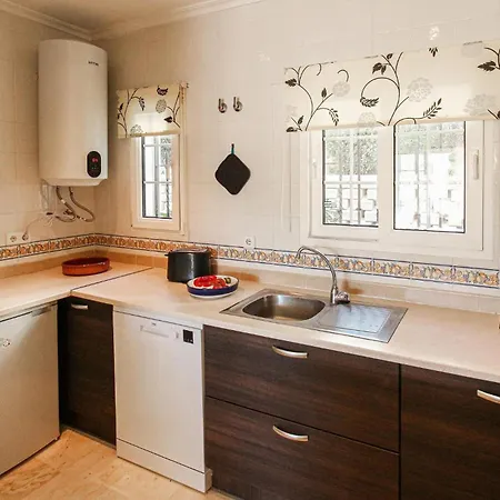 Awesome In Orihuela With Kitchen